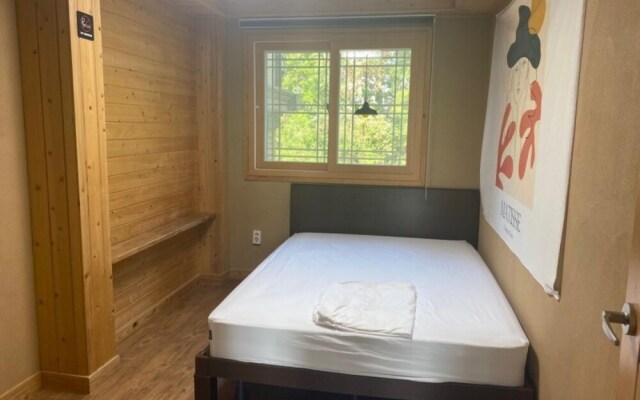 Sacheon Seopo Beach Pension