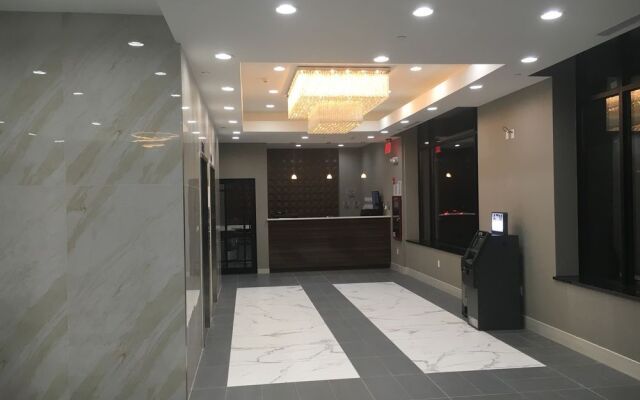 LeTap Hotel near AirTrain JFK Airport