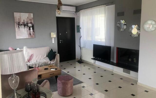 Kritis Apartment