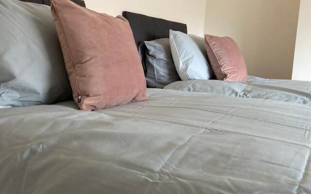 Monthly, Short, Stays 2-bed Apartment in Reading