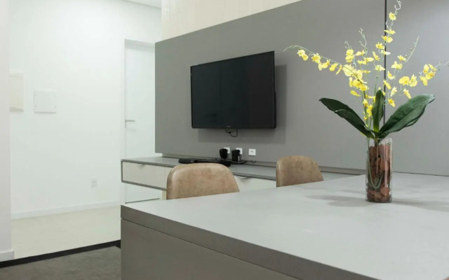 Ambiente Descolado 100m da praia e piscina