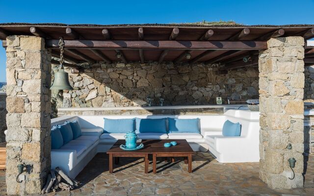 Mykopetra Villas