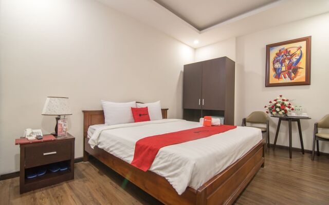 RedDoorz Premium near Bai Sau