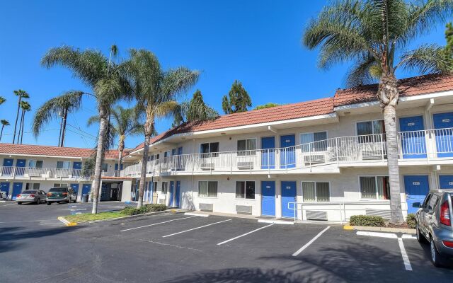 Motel 6 Los Angeles - Long Beach