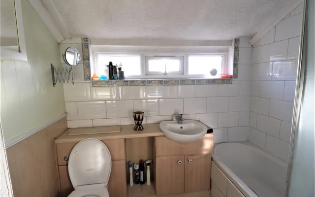 Wembley - Spacious House 3bed House