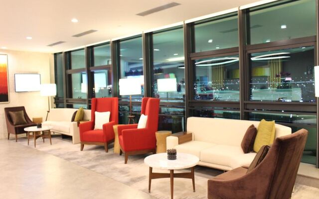 Hyatt Place Shenzhen Airport