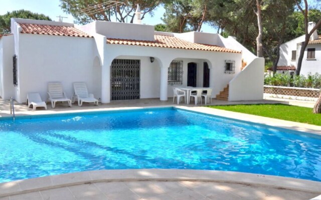 Lovely and Cozy Golf Villa near Vilamoura Marina