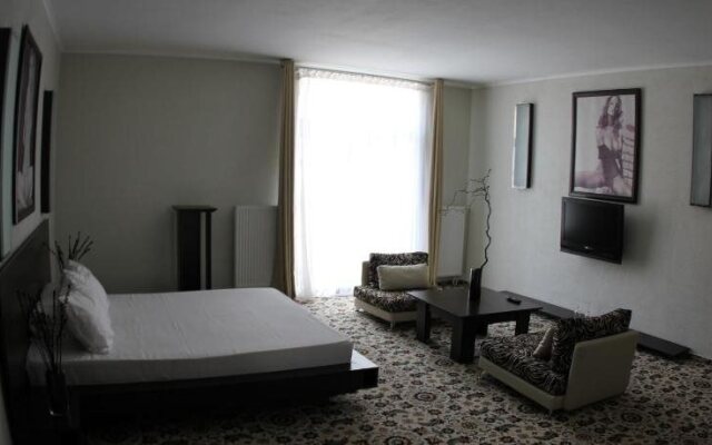 Blues Hotel