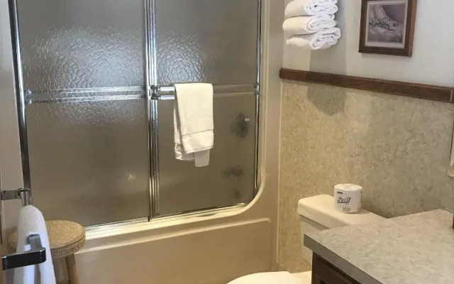 The Inn at Starlight Lake