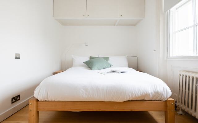 The Holland Park Escape - Modern & Central 2BDR Flat