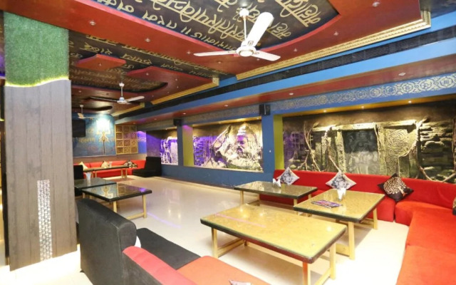 OYO 11555 Hotel Punjab