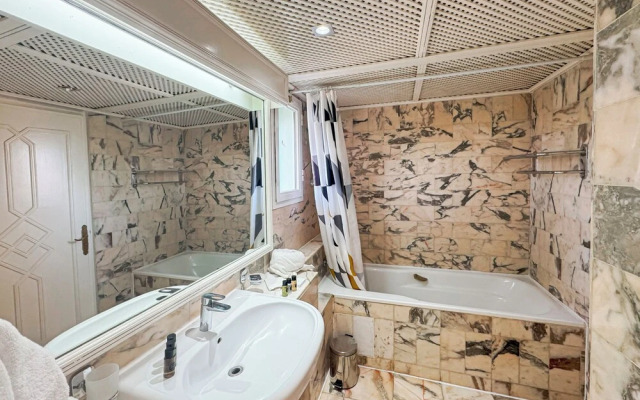 Luxurious Duplex in a Peaceful Resort