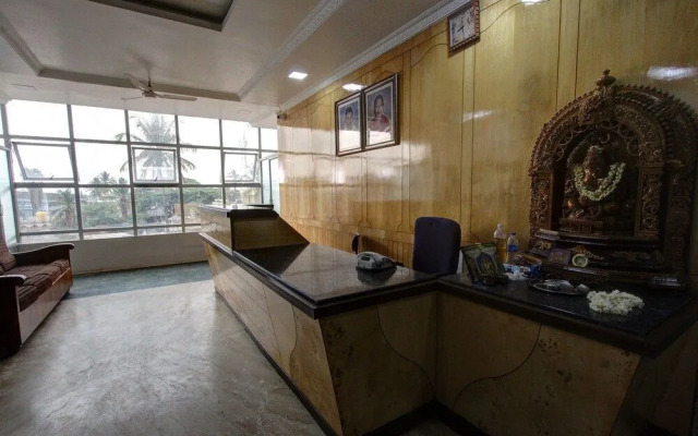 Kruthika Comforts By OYO Rooms