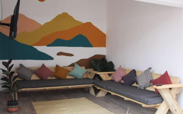 Real 114 Hostal - Hostel