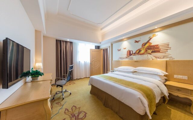 Royale international hotel