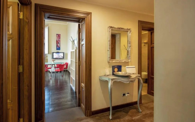 Indipendenza Apartment by Mamo Florence