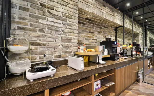JS Boutique Hotel