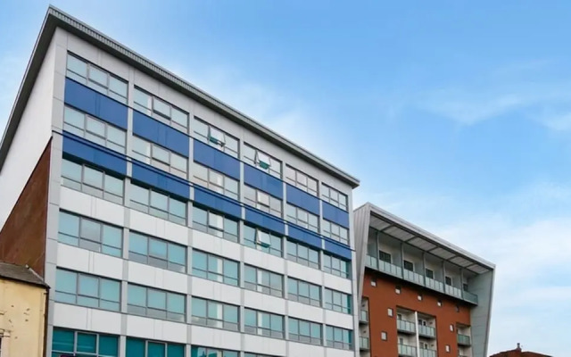 Rooms & Studios for STUDENTS Only BOLTON