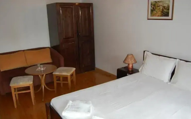 Kazasovata Guest House