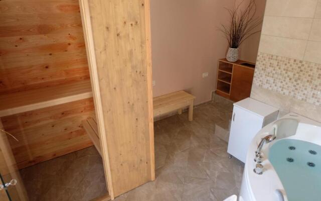 Apartments and Rooms Deskovic
