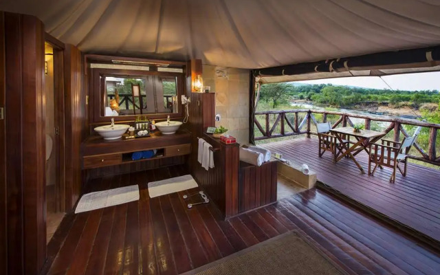 Neptune Mara Rianta Luxury Camp