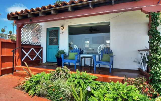 Beachcomber Inn