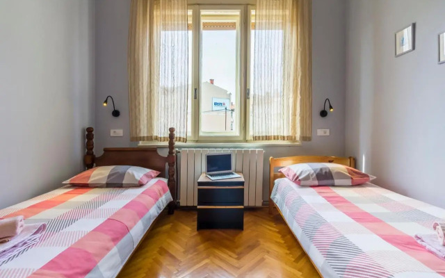 Spacious & Smart Center Apartment