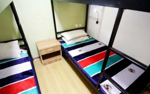 Little Free Time Internationa Hostel Qingdao