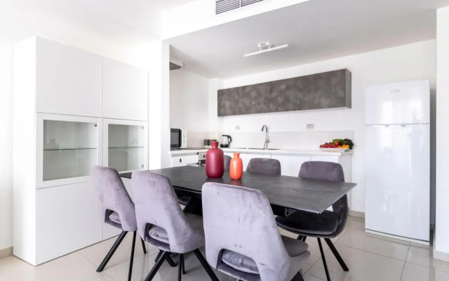 Stylish 1 Bedrooms Parking At City Gate