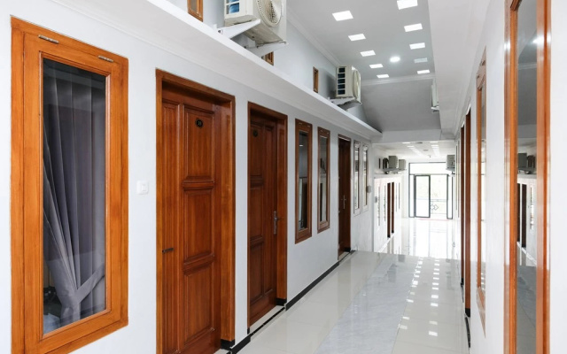 Sans Arya Hotel Batu
