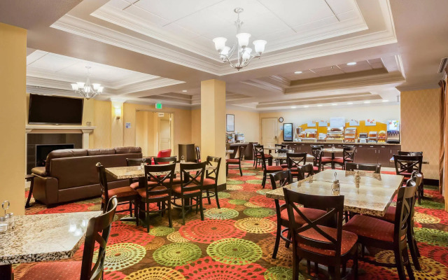 Holiday Inn Express Hotel & Suites Missoula by IHG