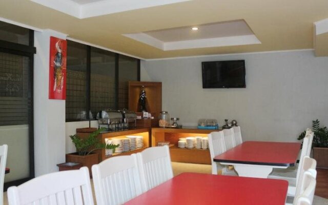 Airy Denpasar Selatan Bypass Ngurah Rai 660 Bali