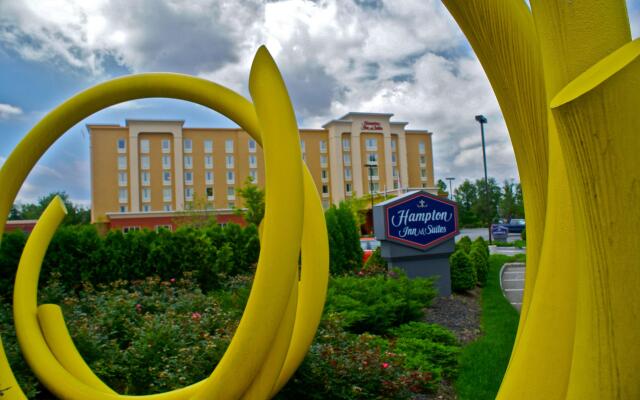 Hampton Inn & Suites Staten Island