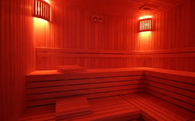 Look-O-More Residence