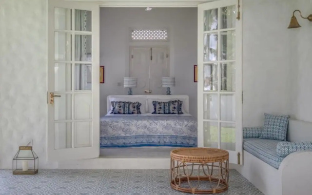 Breathtaking Villa In 02 Acres Of Tropical Walled-in Gardens