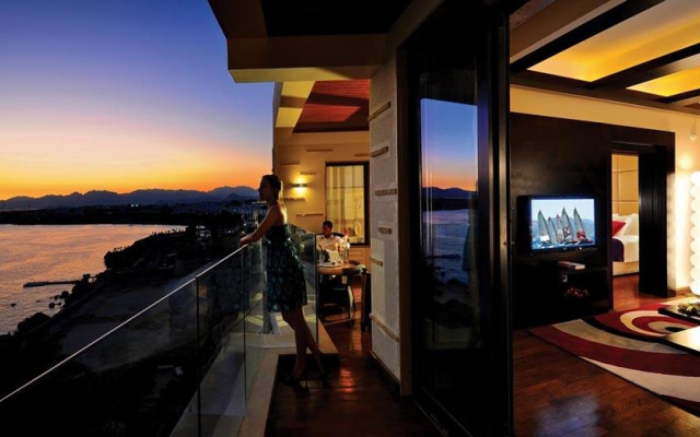 Reef Oasis Blue Bay Resort Hotel Families & Couples Only 