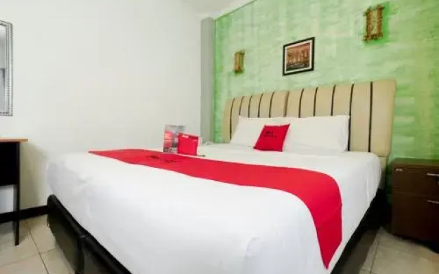 Belva Hotel by RedDoorz