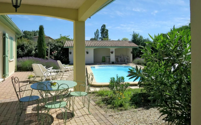 Holiday Home Les Lavandiers - ORD100