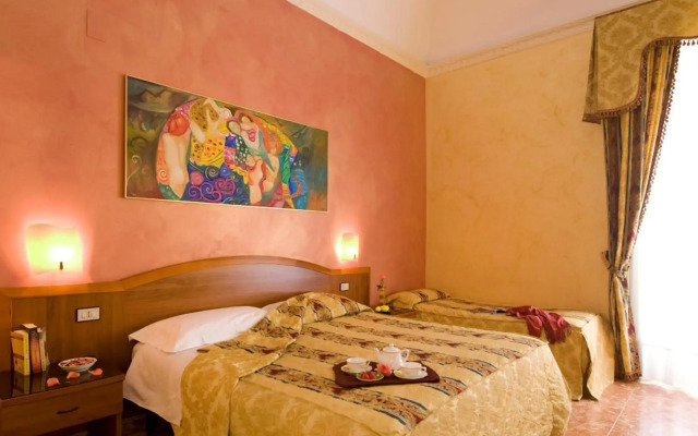 Hotel Joli