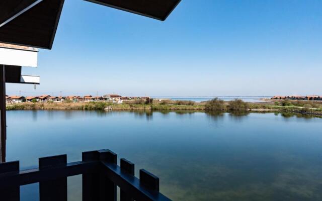 SUR PILOTIS☆ 4PERS ☆vue incroyable sur le bassin
