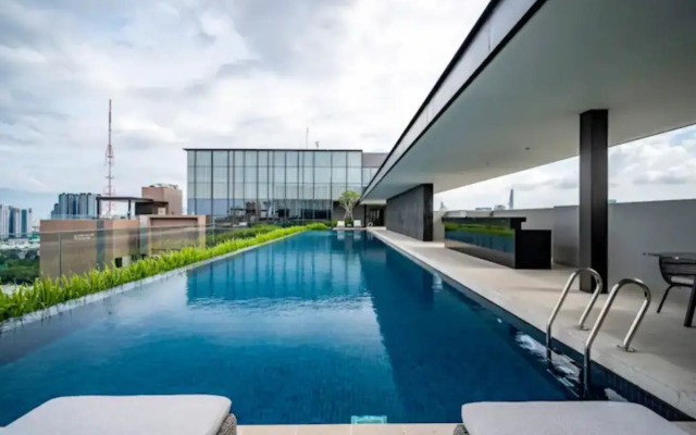 The MarQ Luxury Apartment Distrist 1