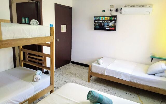 Bona Vida Hostel La Quinta Ii