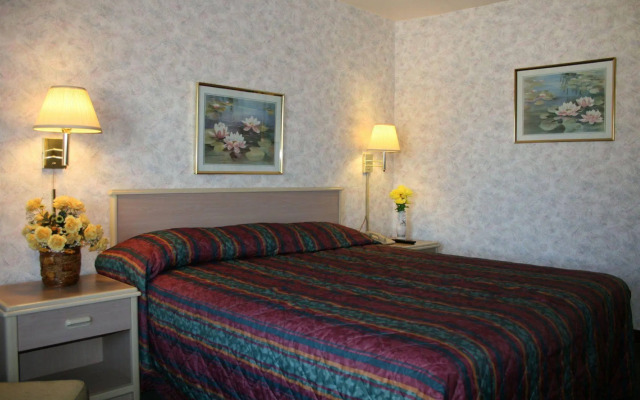 Sun Valley Inn & Suites