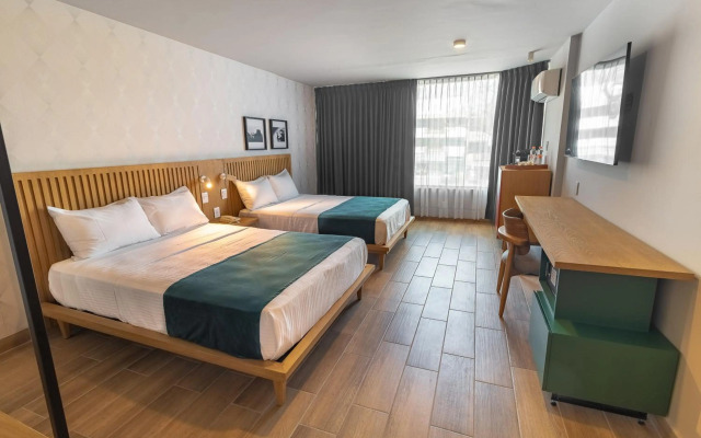 Oliva Plaza Hotel