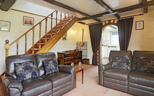 Beautiful Holiday Home in Felixstowe Near Beach