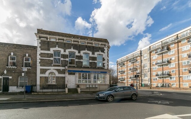 NEW Superb 2BD Flat Near Centre in Bermondsey