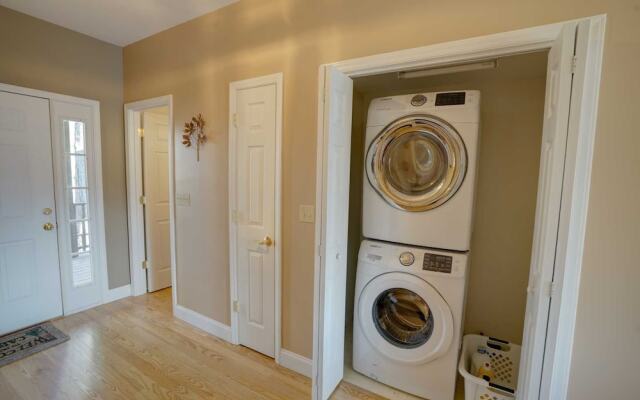 Fontana Lakeview Escape 4 Bedroom Home