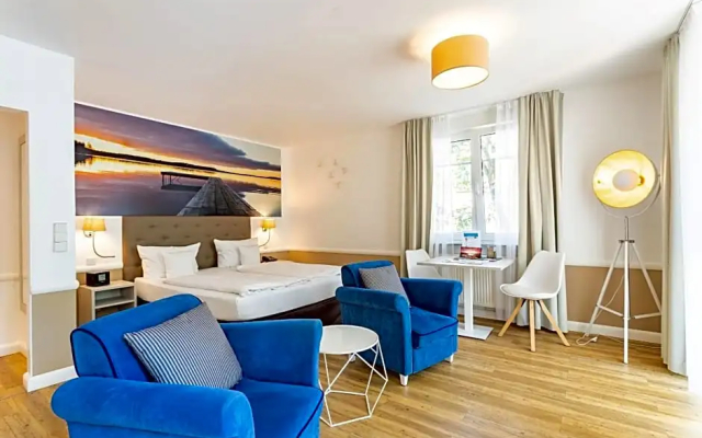 Victoria Suites