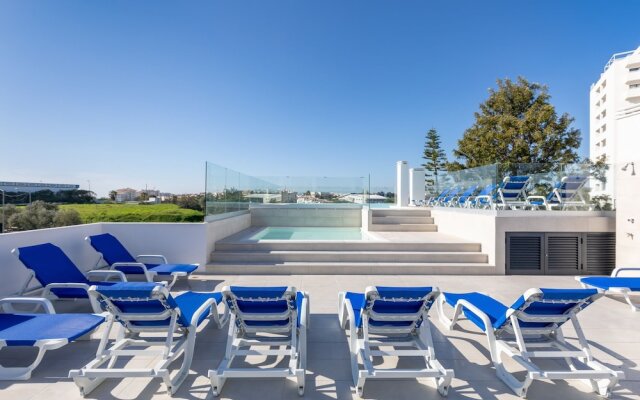 Correeira Luxury Residence T2 A - Albufeira, Pools, Wifi, Bbq, Beach
