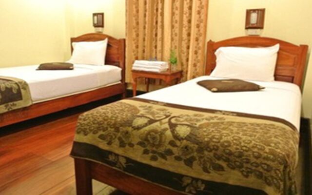 Lankham Riverside Hotel